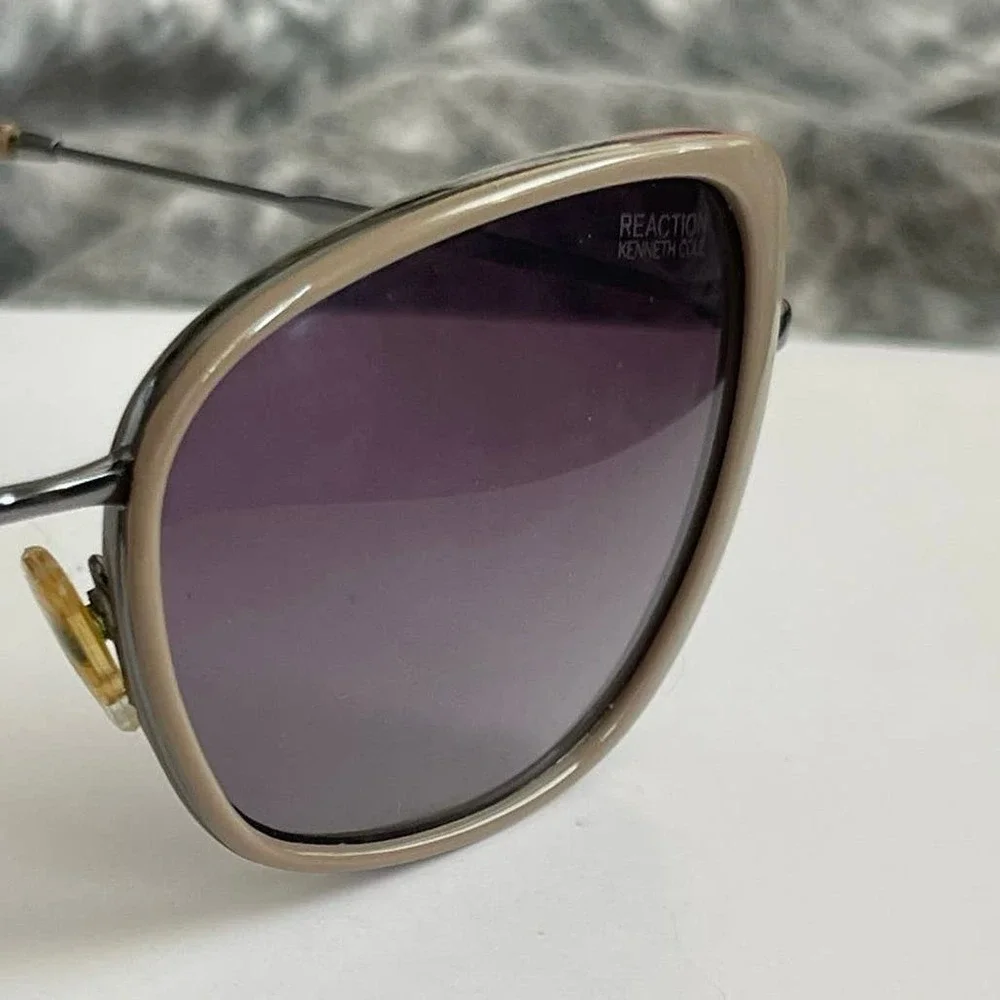 Vintage Kenneth Cole Reaction 90’s Sunglasses Aviators KC2774